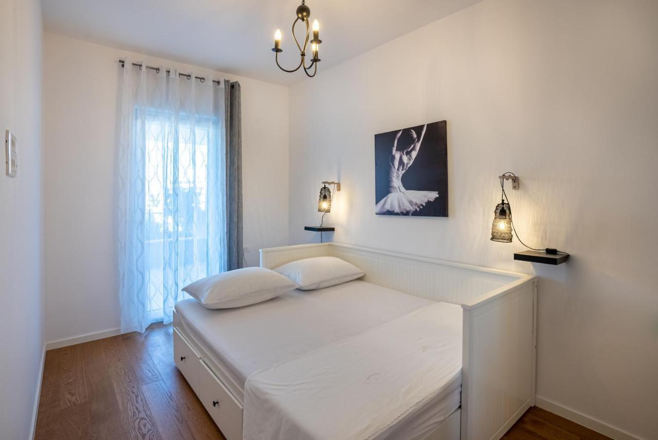 Morska Vila 6 Luxury Apartment Znjan Split Exterior photo